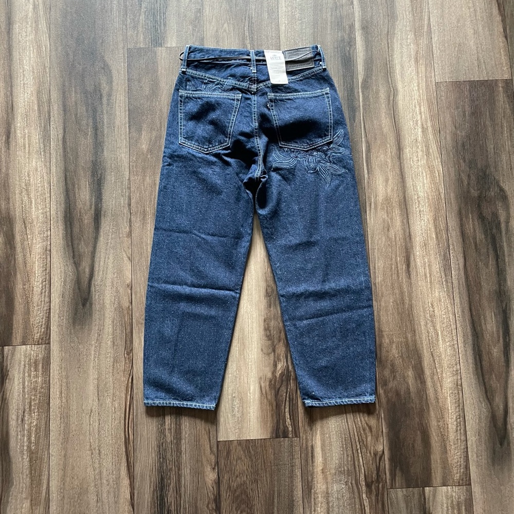 Levi's Made Crafted Barrel Crop Embroidered Jeans